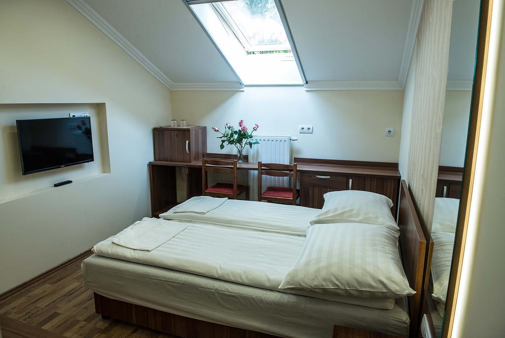 Bl.Apartmanhaz Ii. Szeged Buitenkant foto