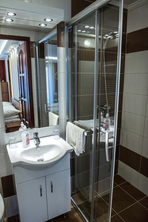 Bl.Apartmanhaz Ii. Szeged Buitenkant foto